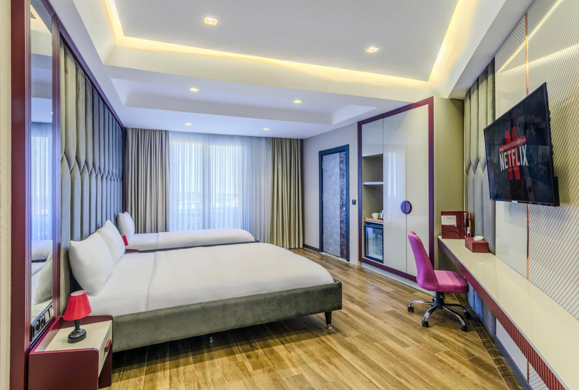 Heaven Premium Hotel Restaurant & Airport Shuttle Arnavutkoy Exteriör bild