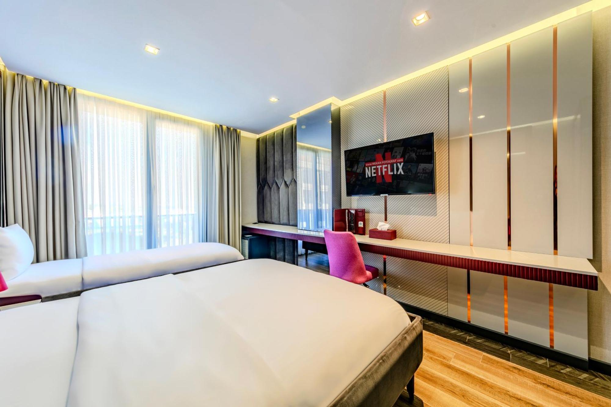 Heaven Premium Hotel Restaurant & Airport Shuttle Arnavutkoy Exteriör bild