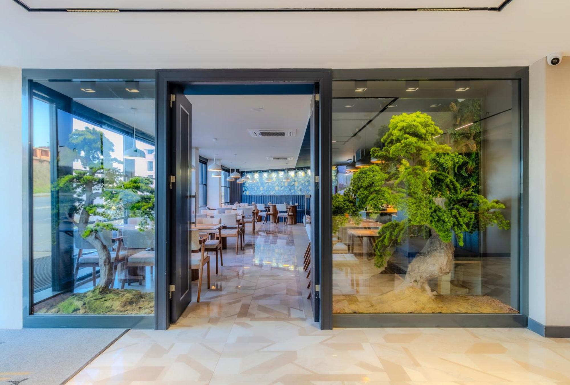Heaven Premium Hotel Restaurant & Airport Shuttle Arnavutkoy Exteriör bild