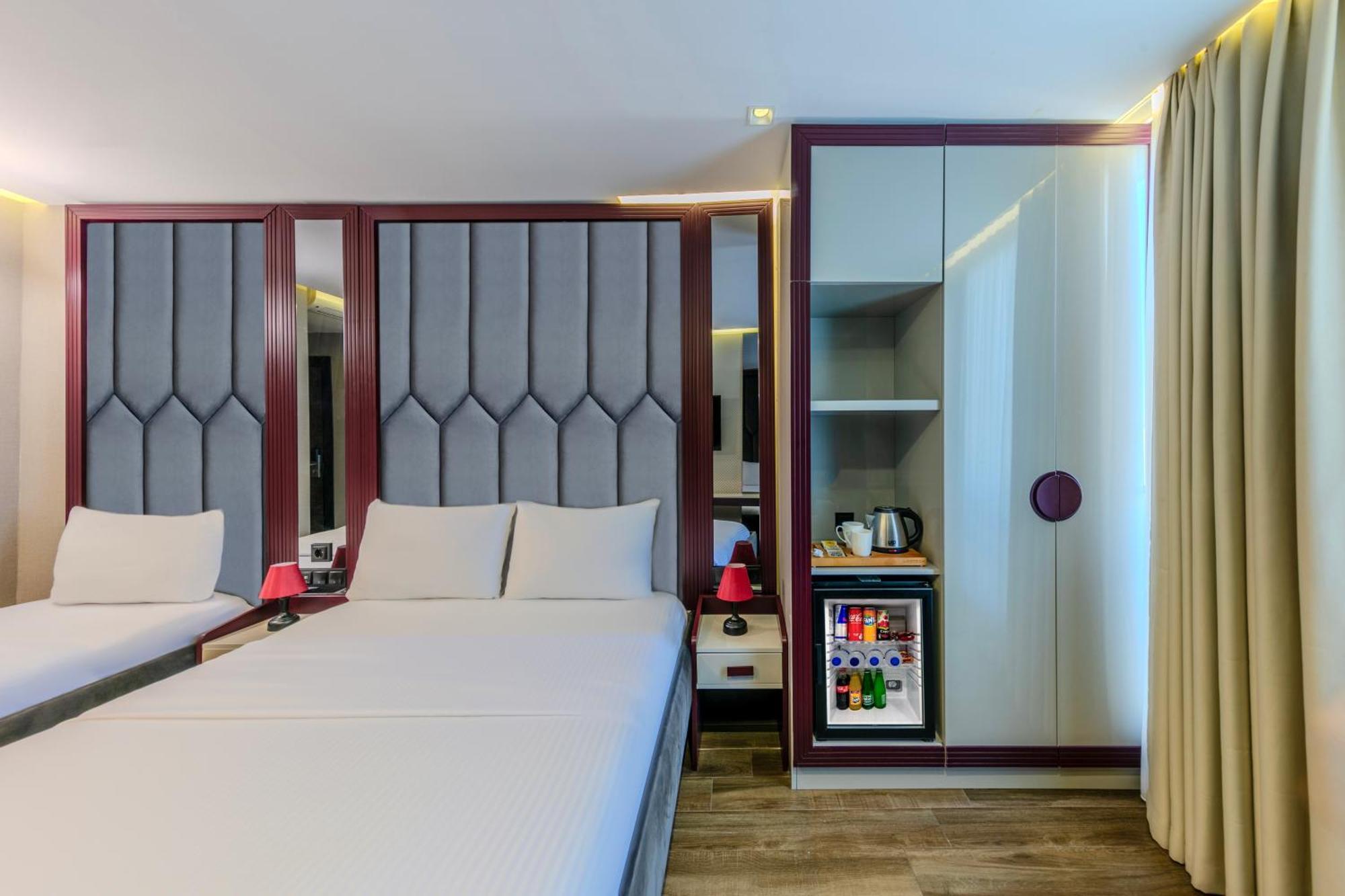 Heaven Premium Hotel Restaurant & Airport Shuttle Arnavutkoy Exteriör bild